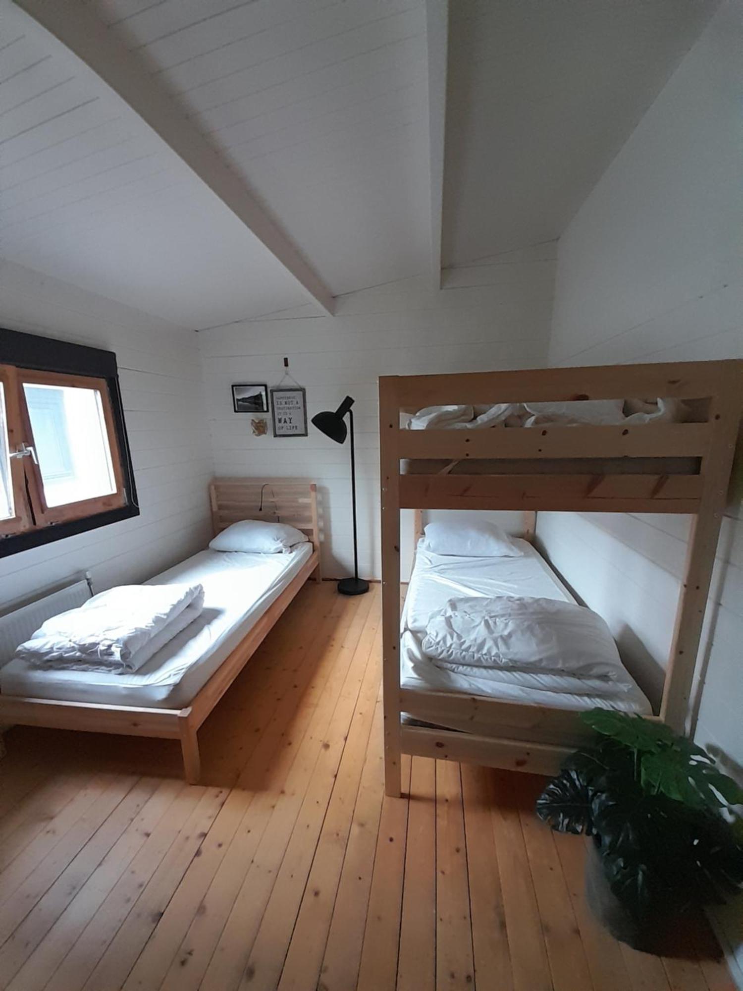 Carpe Diem, Het Ruime Chalet Met Houtkachel Nabij Wildlands Emmen Schoonebeek Room photo
